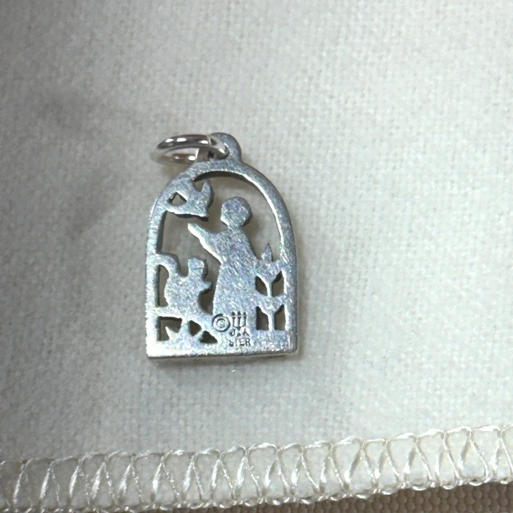 James Avery Retired Sterling Silver St Francis of Assisi Animals Charm‎ Pendant